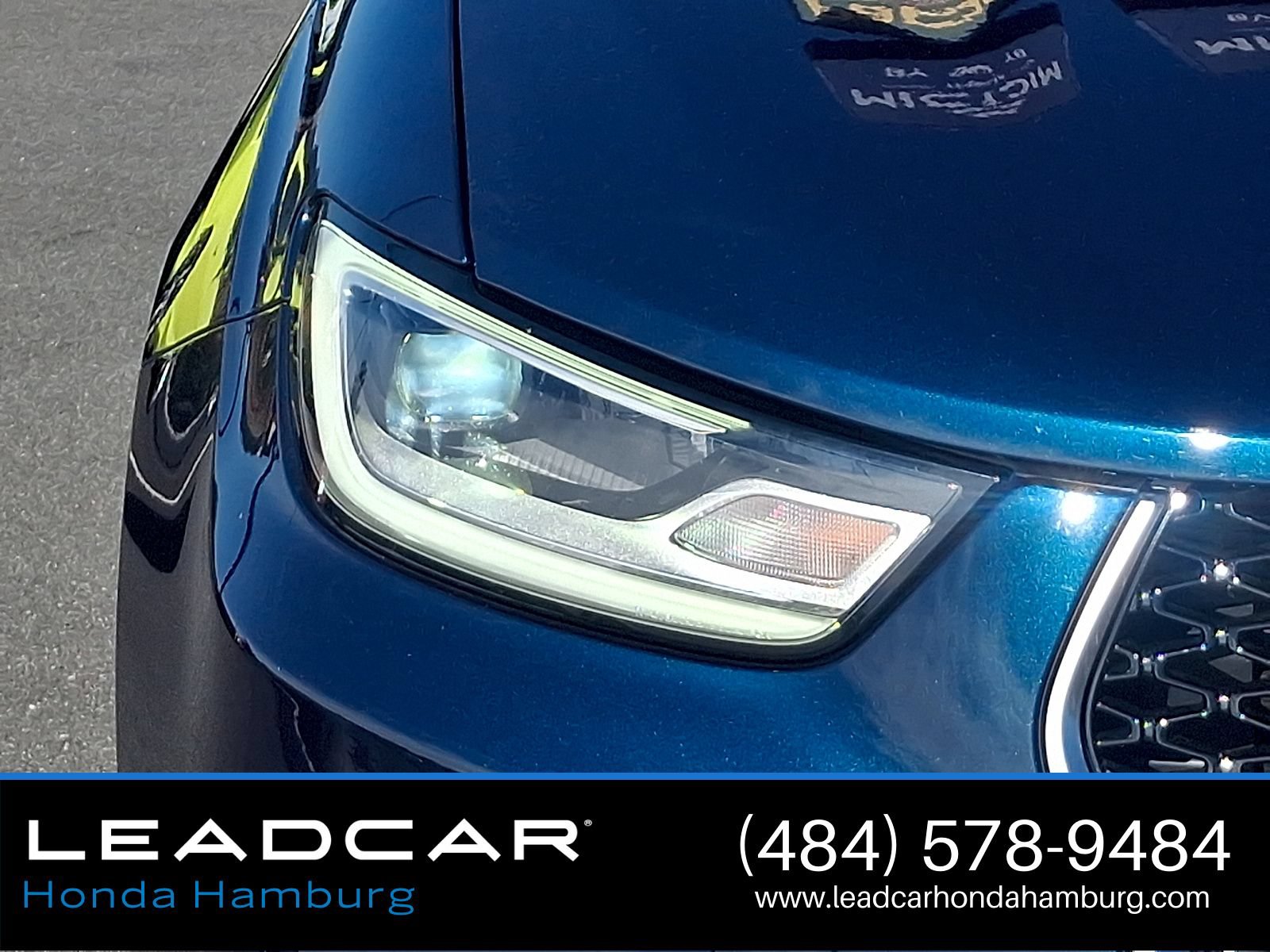 Used 2023 Chrysler Pacifica Pinnacle FWD image 10