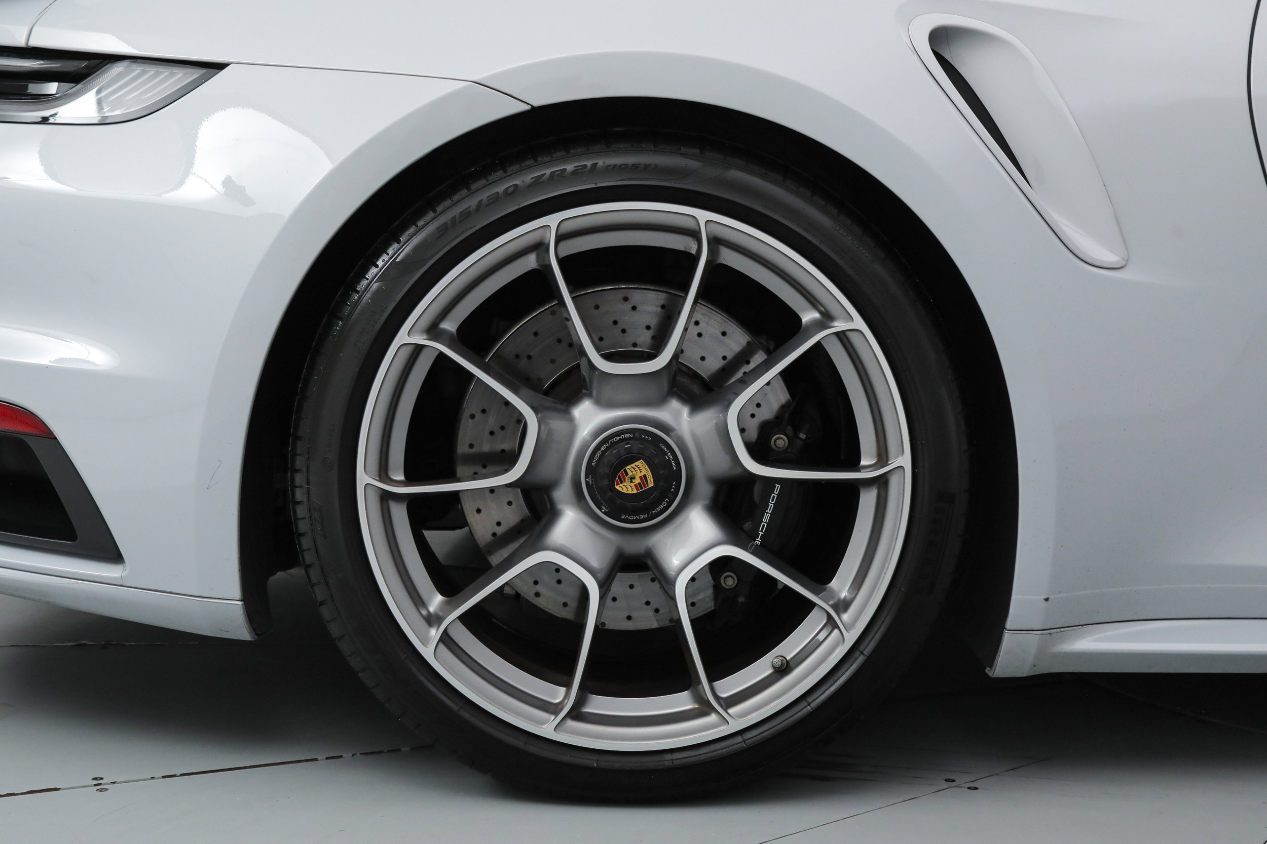 Used 2024 Porsche 911 Turbo AWD/4WD image 40