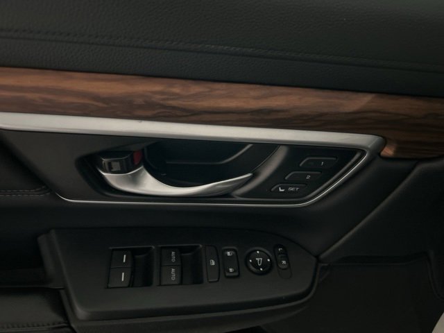 Used 2018 Honda CR-V Touring image 9