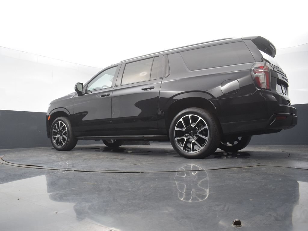 Used 2023 Chevrolet Suburban RST w/ Luxury Package AWD/4WD image 53