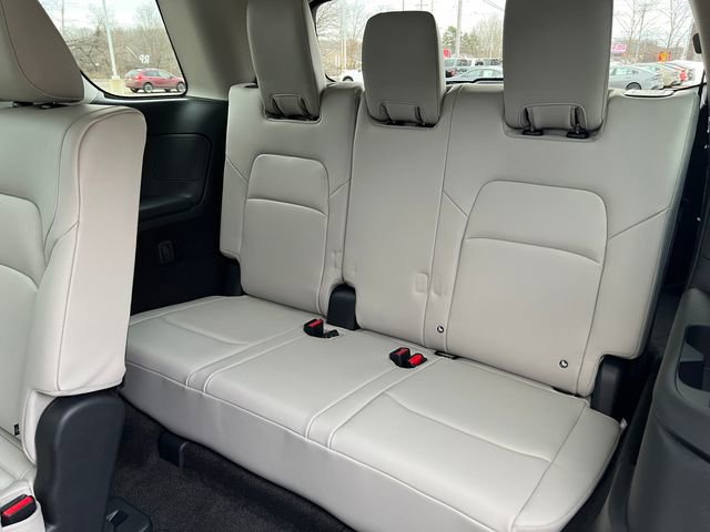 New 2026 Nissan Pathfinder SL image 6