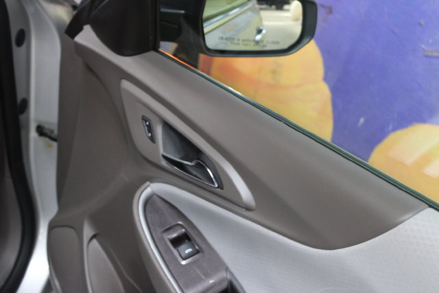 Used 2020 Chevrolet Malibu LS FWD image 11