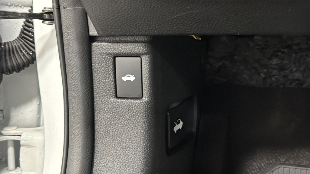 Used 2024 Honda Accord LX image 19