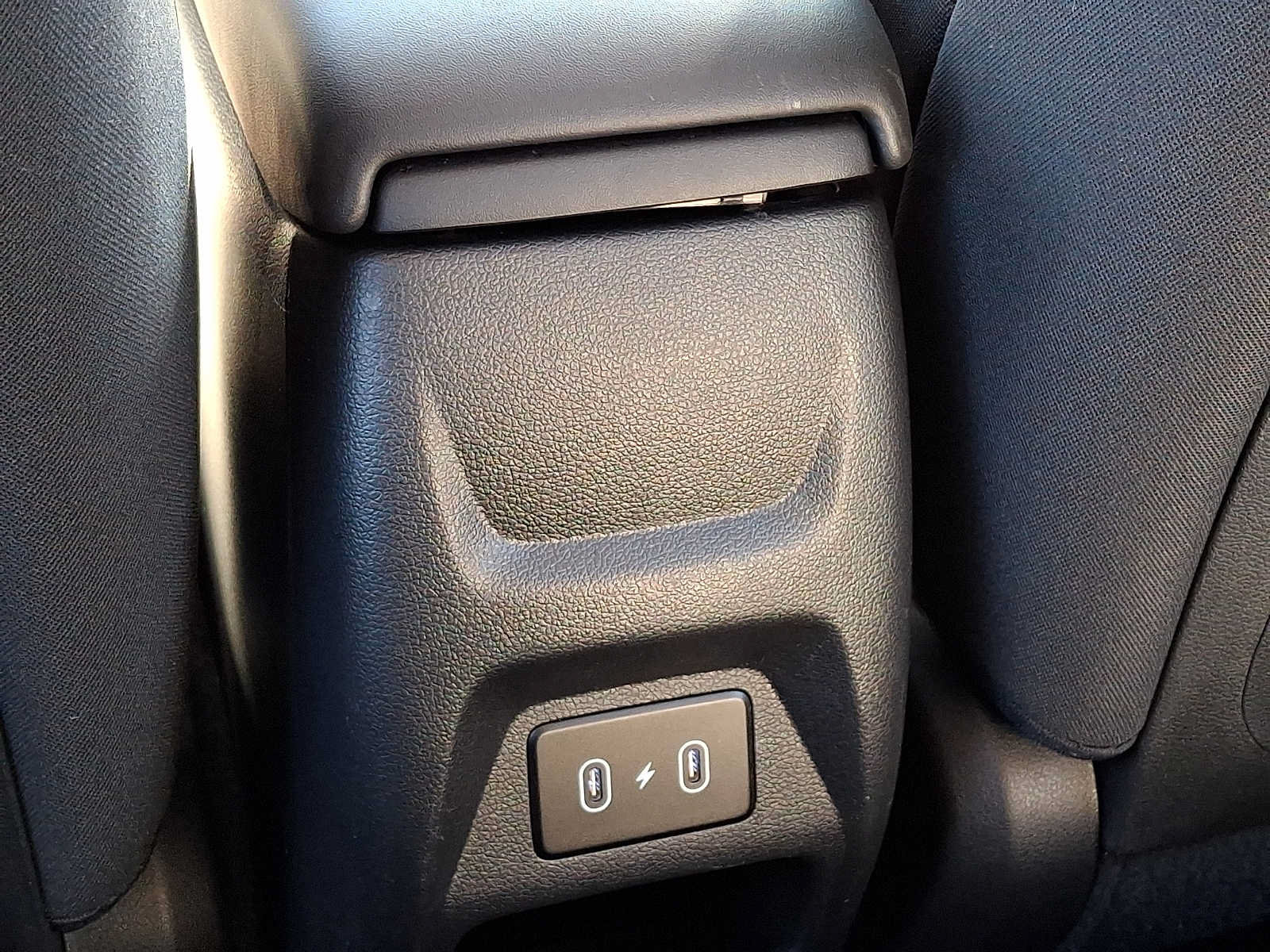 Used 2024 Hyundai Venue SEL FWD image 11