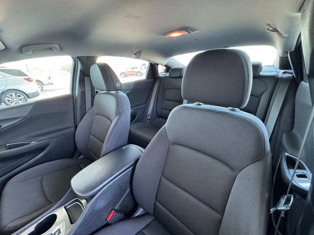 Used 2023 Chevrolet Malibu LS FWD image 13