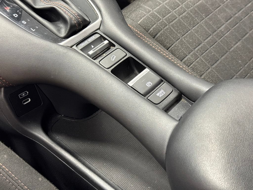Used 2025 Honda HR-V Sport image 13