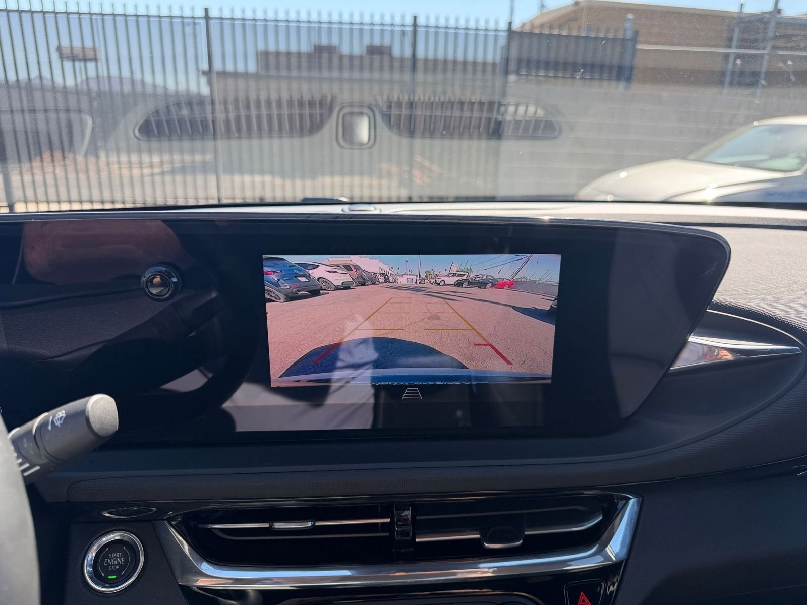 Used 2025 Buick Envista Sport Touring image 22