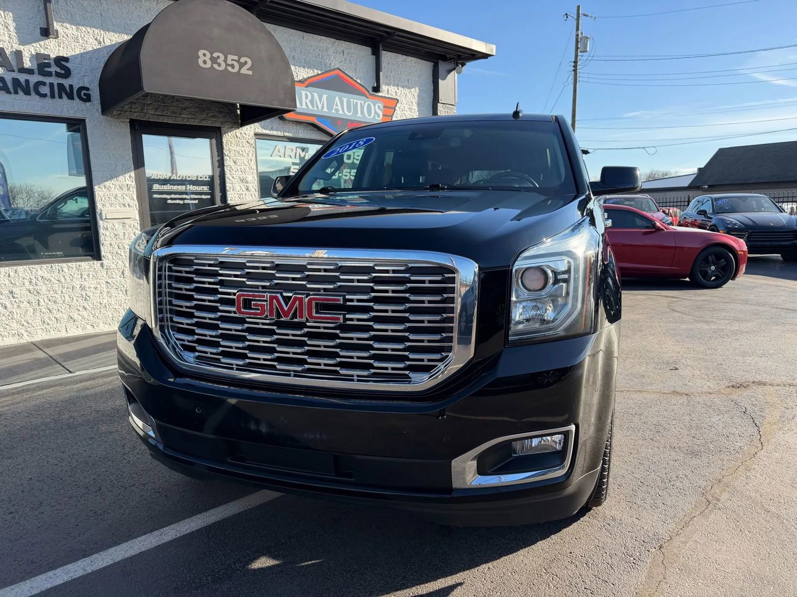 Used 2018 GMC Yukon XL Denali w/ Open Road Package image 4