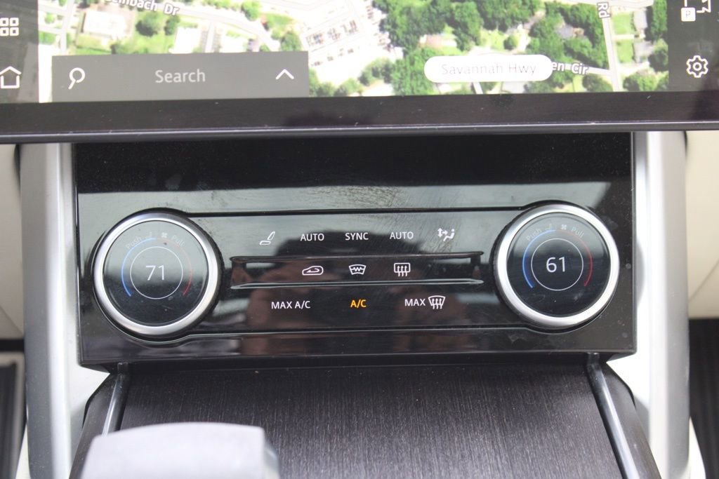 Used 2023 Land Rover Range Rover SE image 23