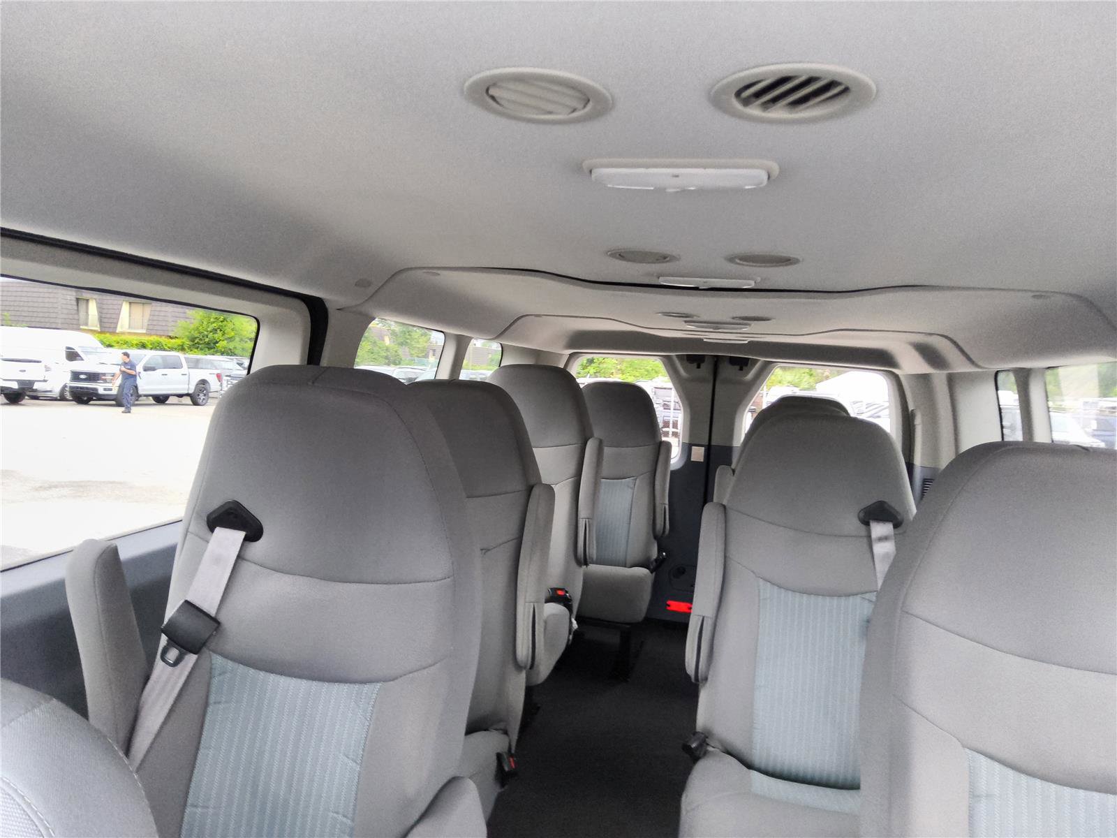 Used 2018 Ford Transit 350 XLT RWD image 14
