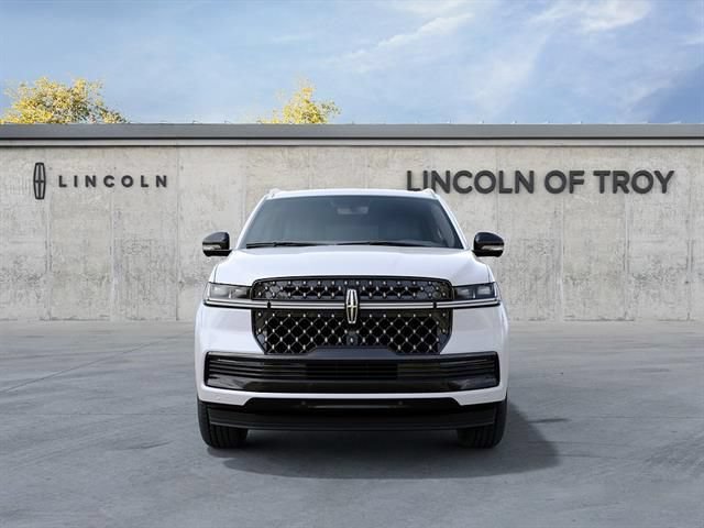 New 2027 Lincoln Navigator Black Label AWD/4WD image 3