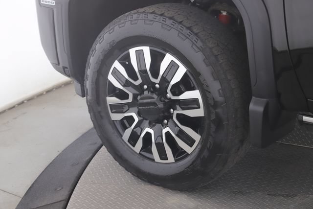 Used 2025 GMC Sierra 2500 Denali Ultimate AWD/4WD image 13