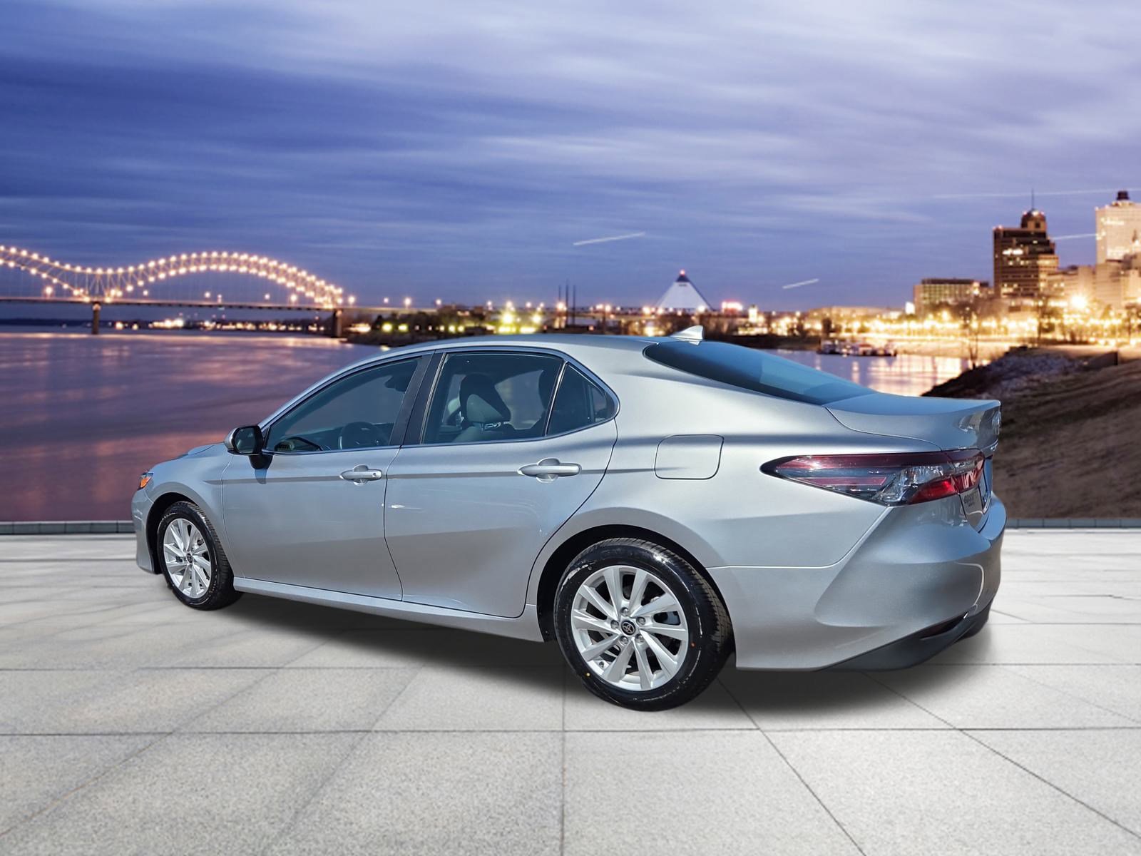 Used 2024 Toyota Camry LE image 3