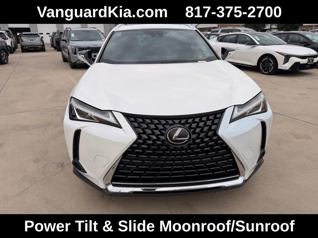 Used 2019 Lexus UX 200 w/ Accessory Package 2 FWD image 7