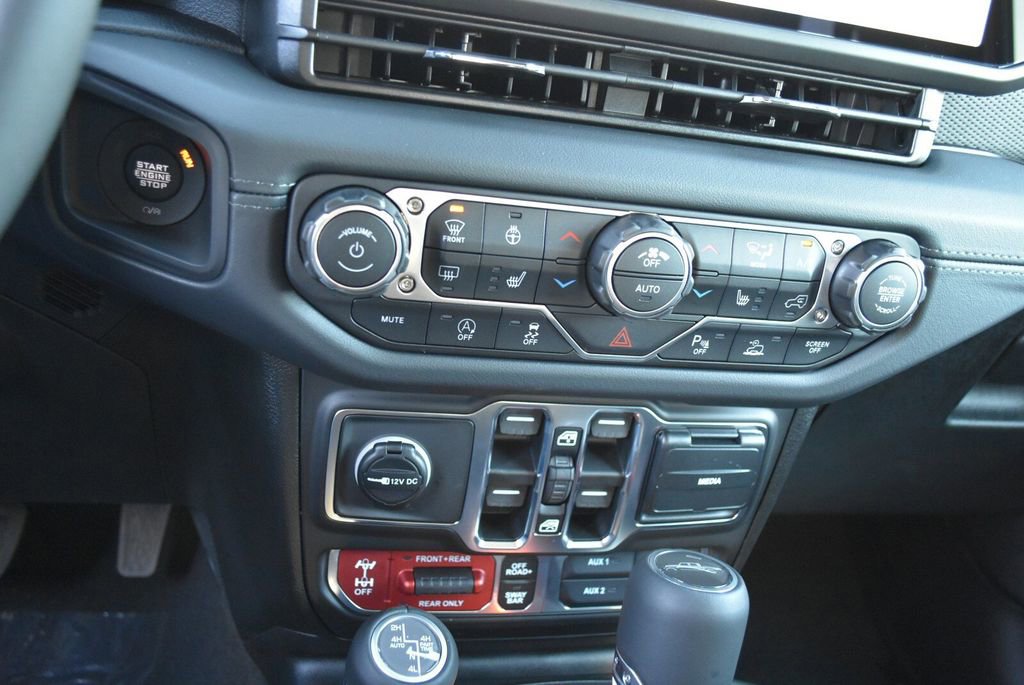 New 2026 Jeep Gladiator Rubicon AWD/4WD image 20