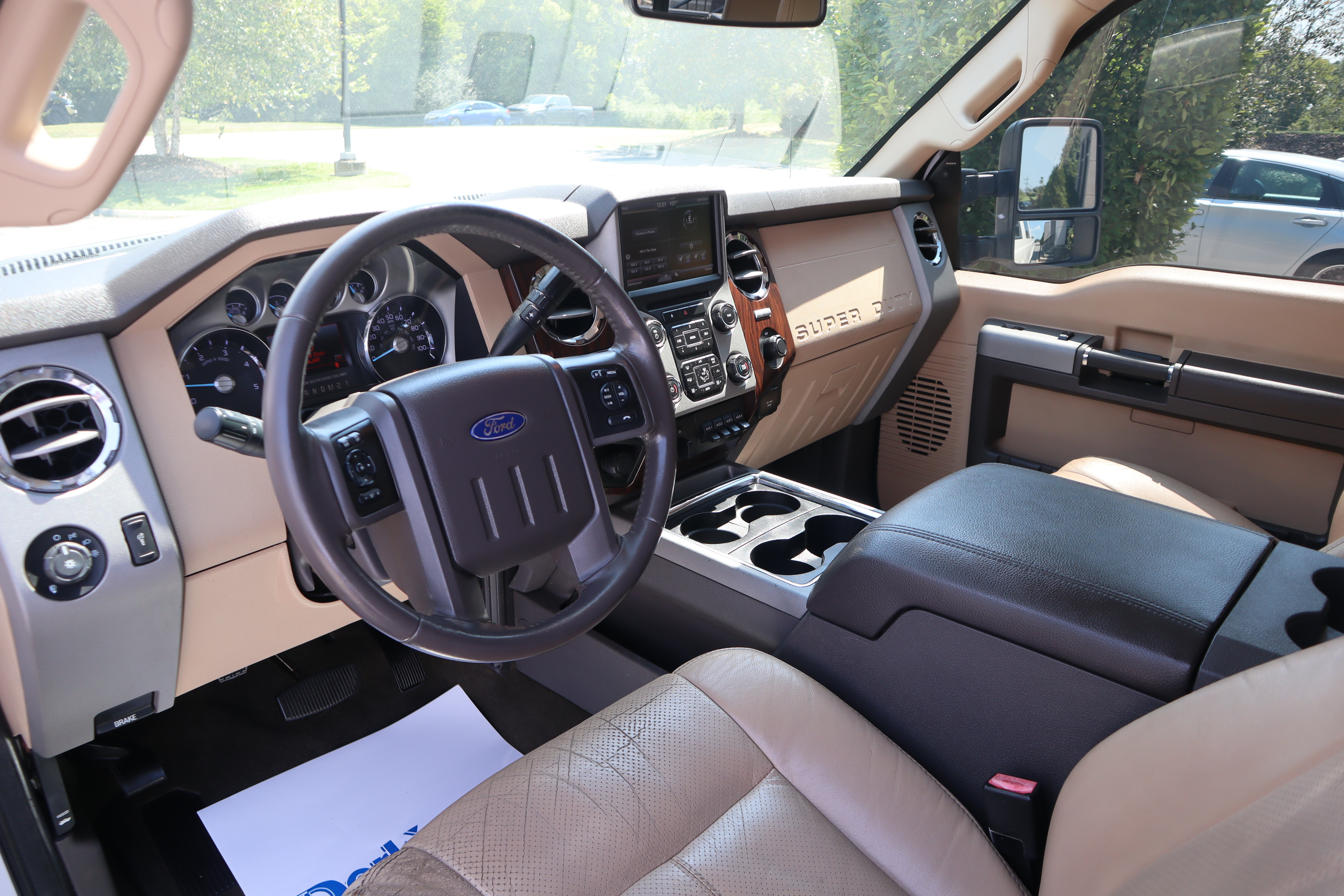 Used 2015 Ford F350 Lariat w/ Lariat Interior Package AWD/4WD image 25