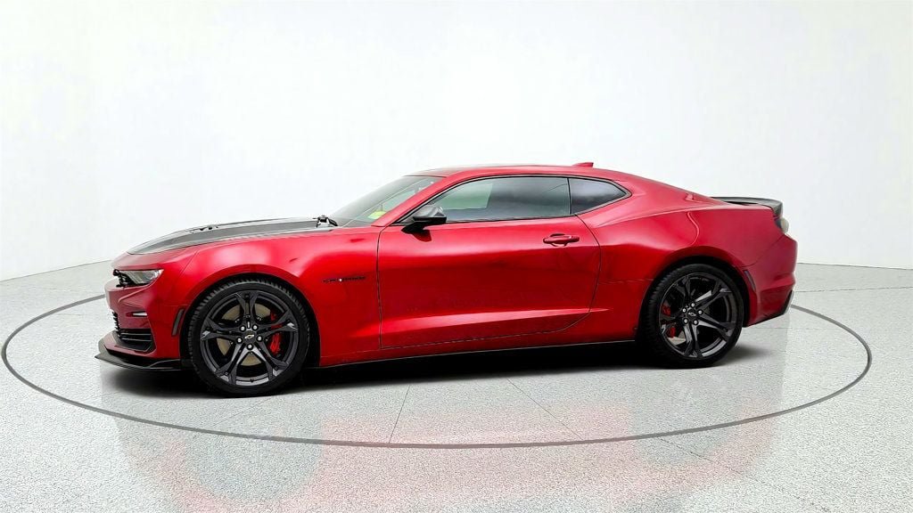 Used 2021 Chevrolet Camaro SS RWD image 8