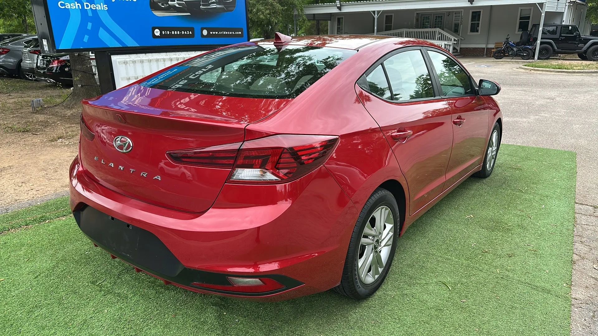 Used 2019 Hyundai Elantra Value Edition FWD image 7