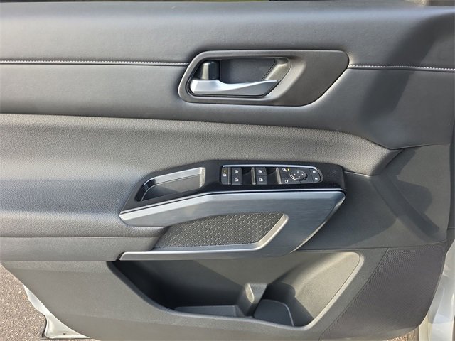 Certified 2023 Nissan Pathfinder SL w/ SL Premium Package image 13