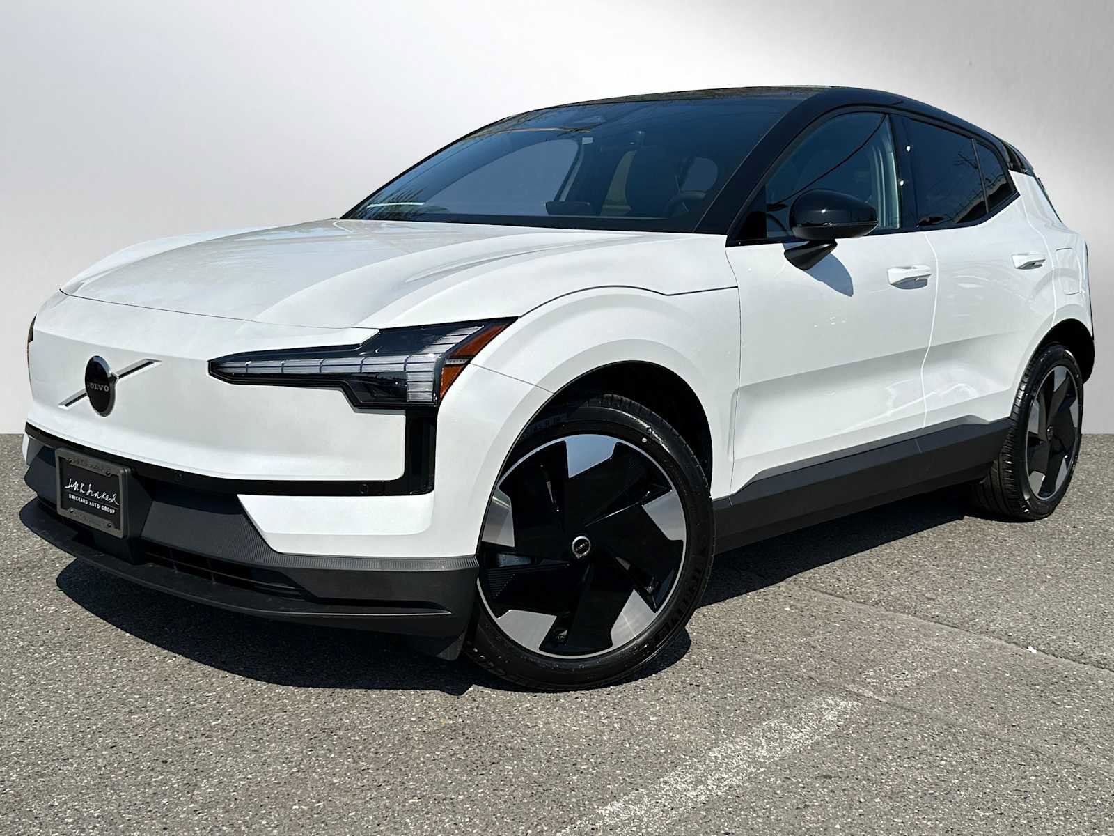 New 2025 Volvo EX30 Plus w/ Protection Package Premier image 3
