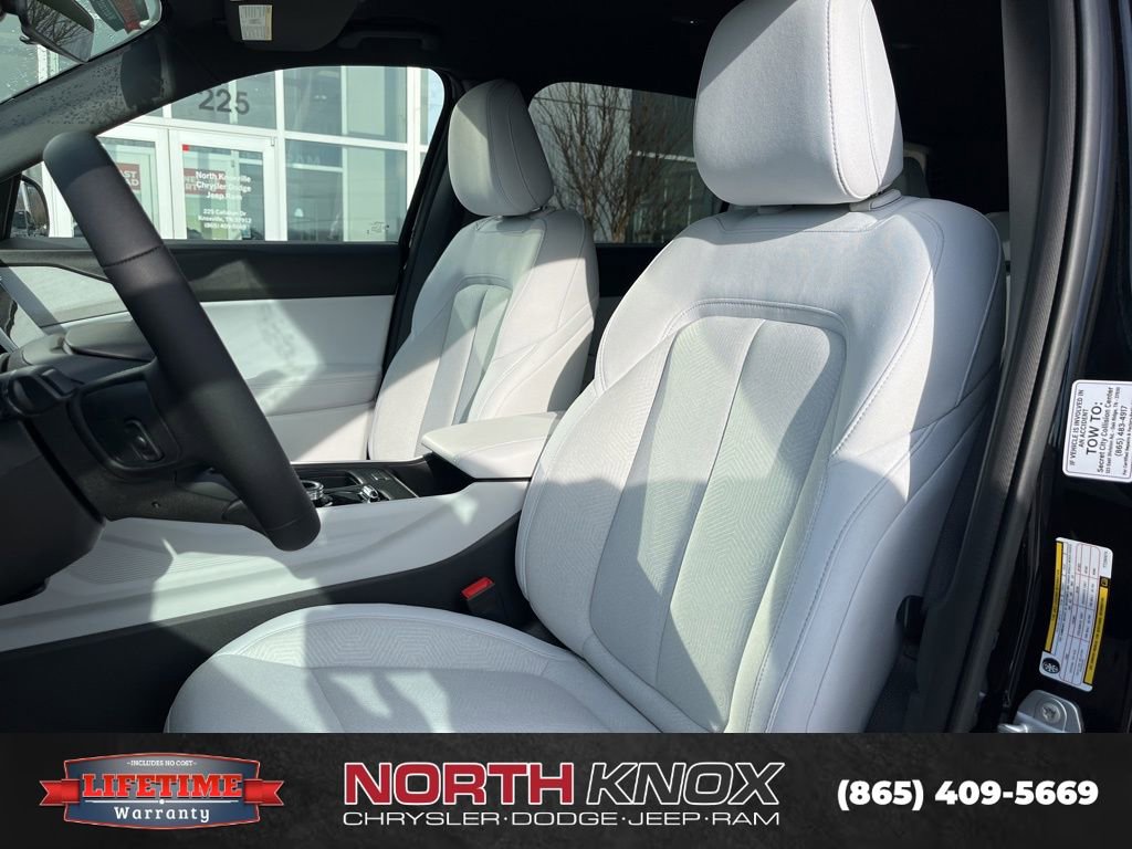 New 2026 Jeep Cherokee Laredo image 4