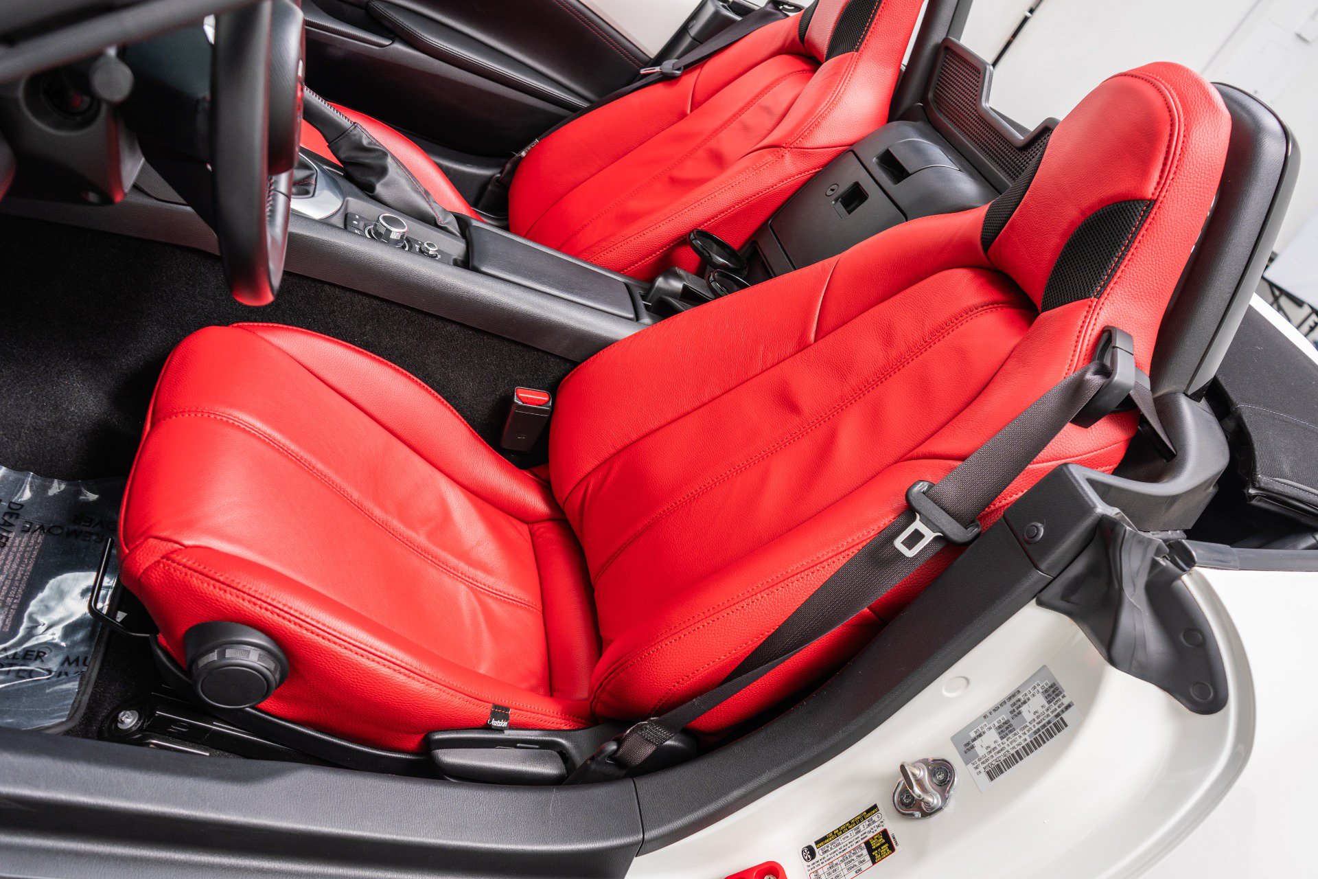 Used 2016 MAZDA MX-5 Miata Club RWD image 23