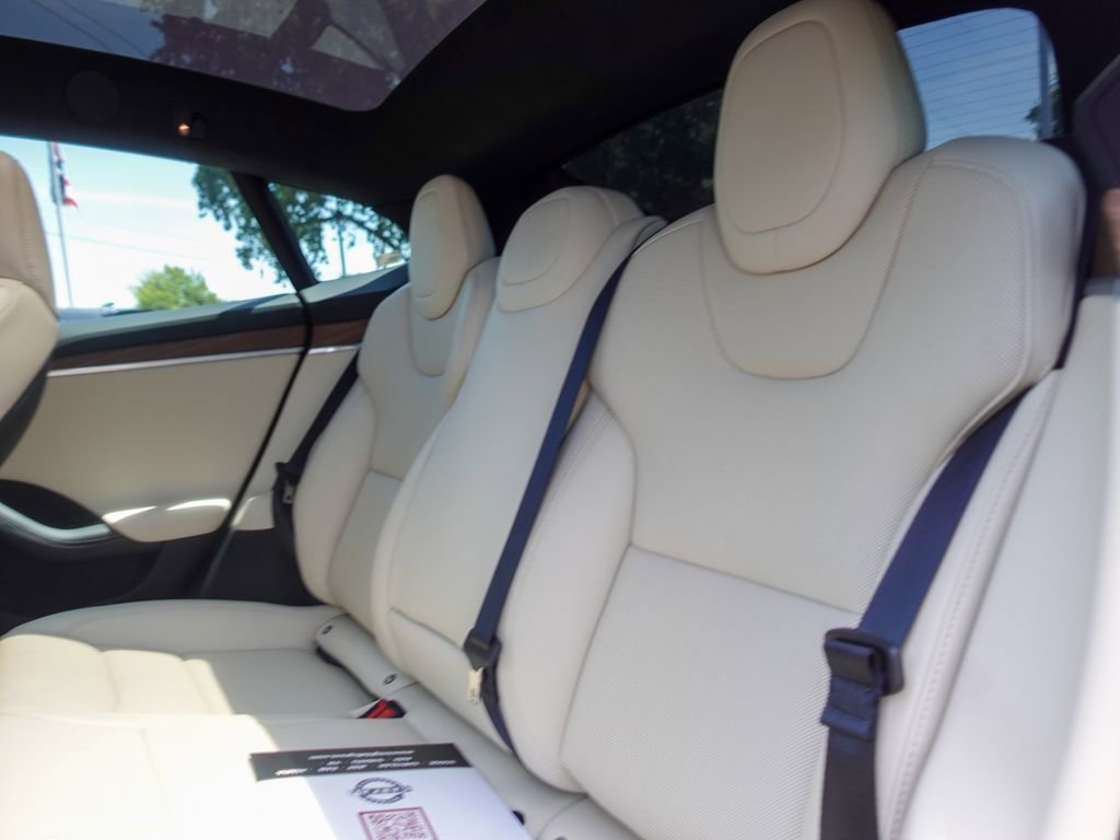 Used 2024 Tesla Model S AWD/4WD image 19