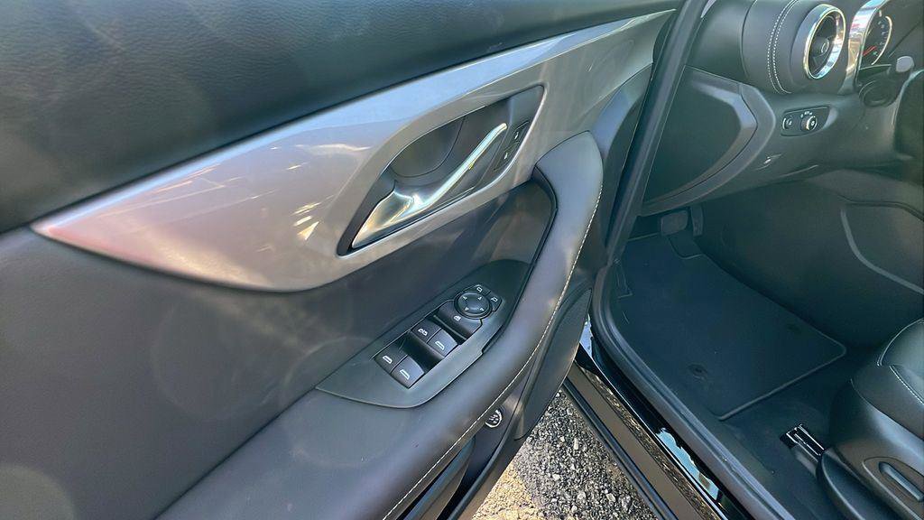 New 2026 Chevrolet Blazer LT image 12