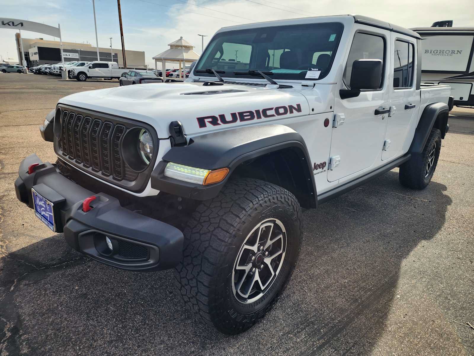 Used 2024 Jeep Gladiator Rubicon w/ Safety Group AWD/4WD image 3