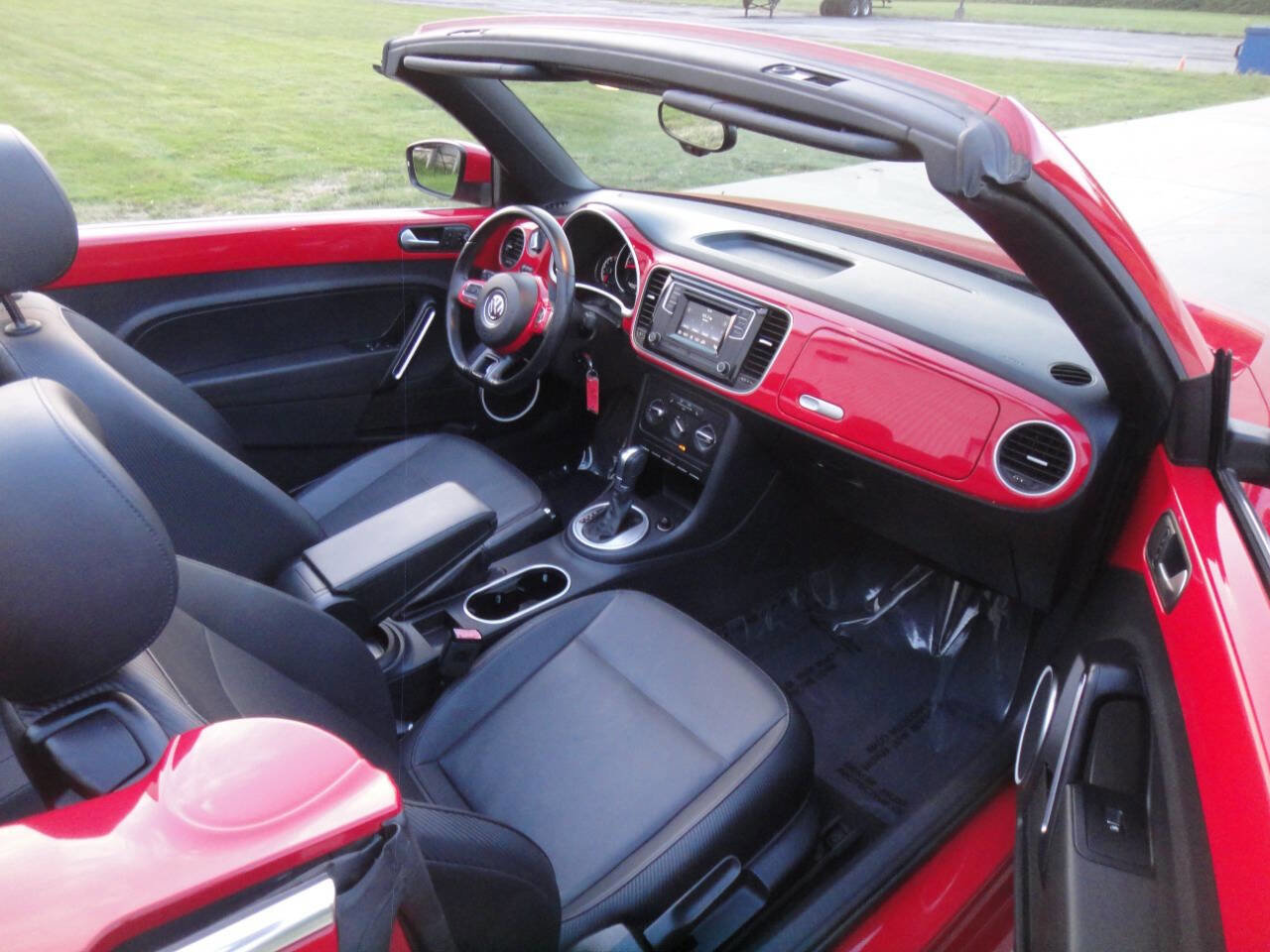 Used 2016 Volkswagen Beetle 1.8T S image 8