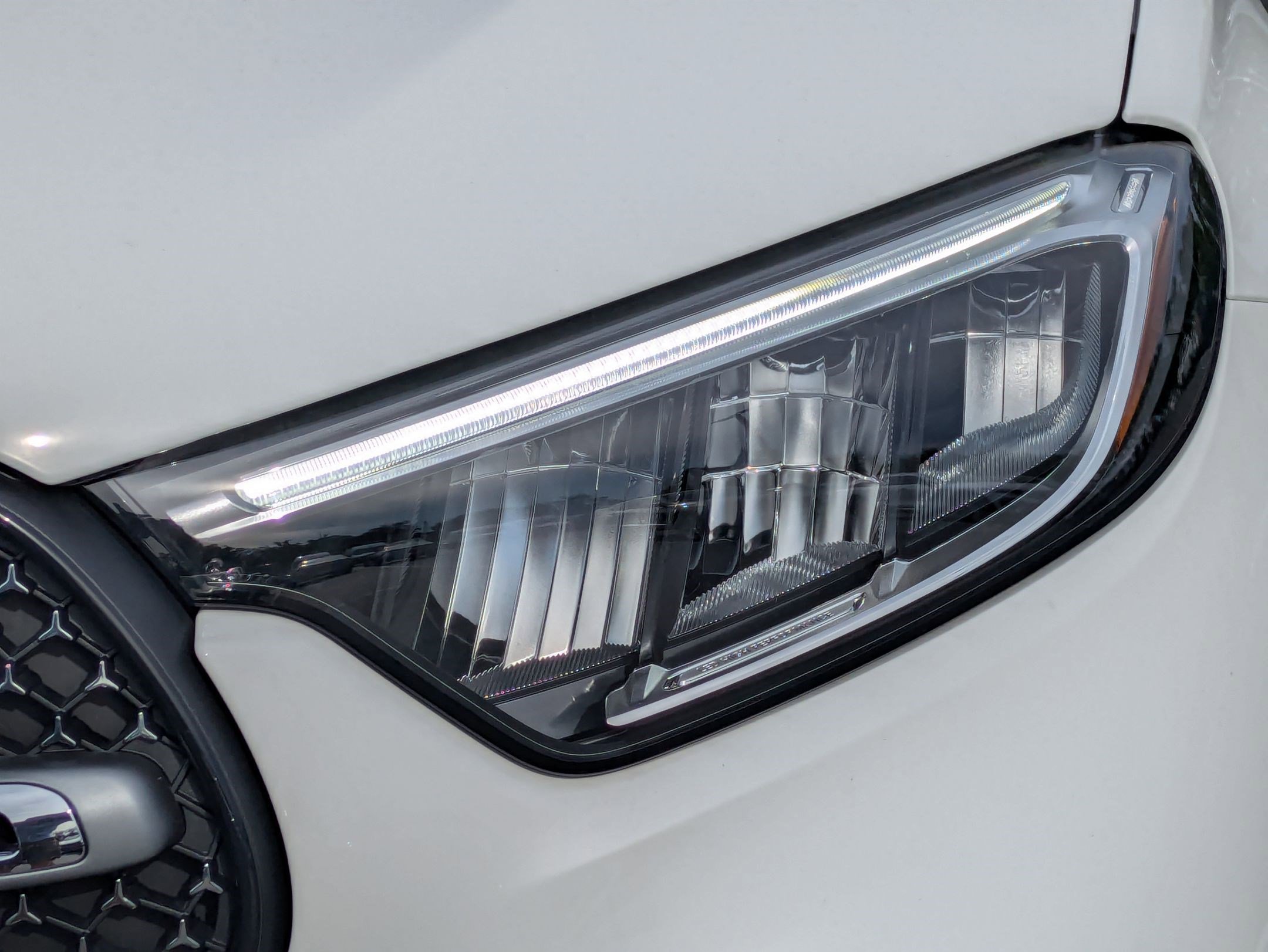 Certified 2025 Mercedes-Benz GLC 300 4MATIC image 6