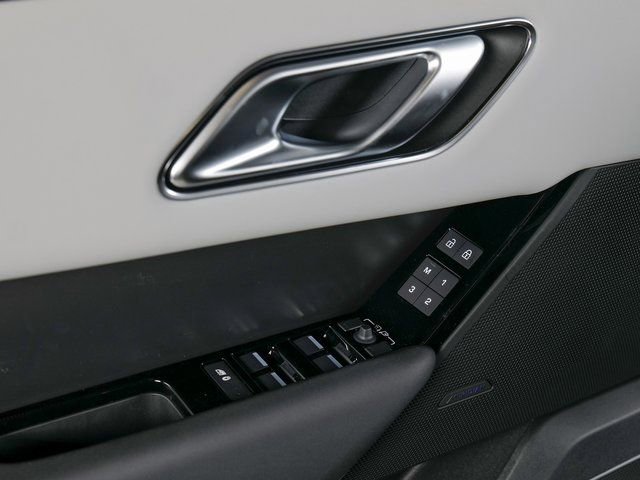 New 2026 Land Rover Range Rover Velar S AWD/4WD image 26