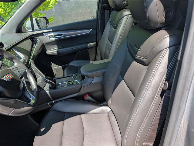 Used 2023 Cadillac XT6 Luxury AWD/4WD image 31
