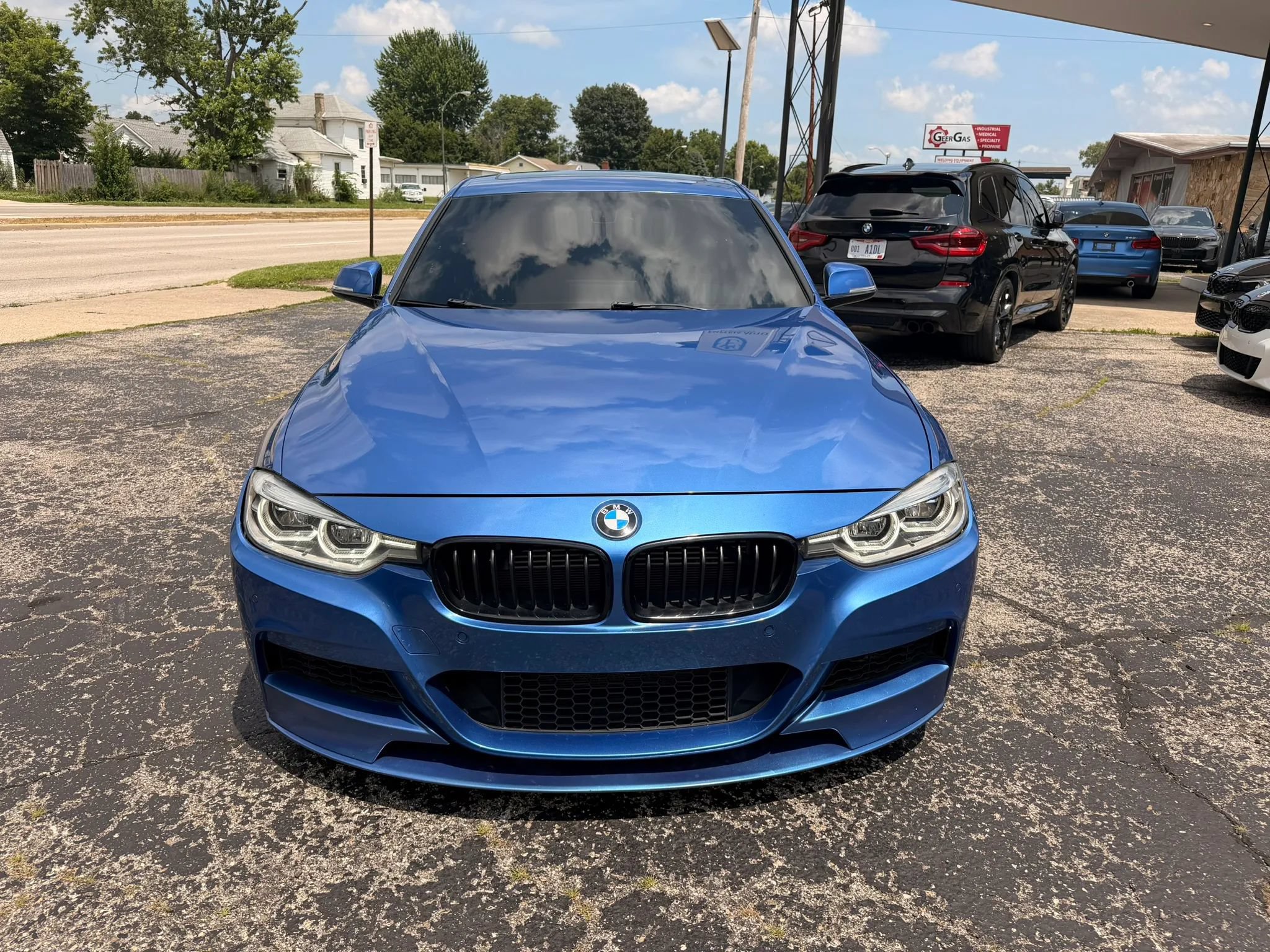 Used 2016 BMW 340i xDrive Sedan AWD/4WD image 2