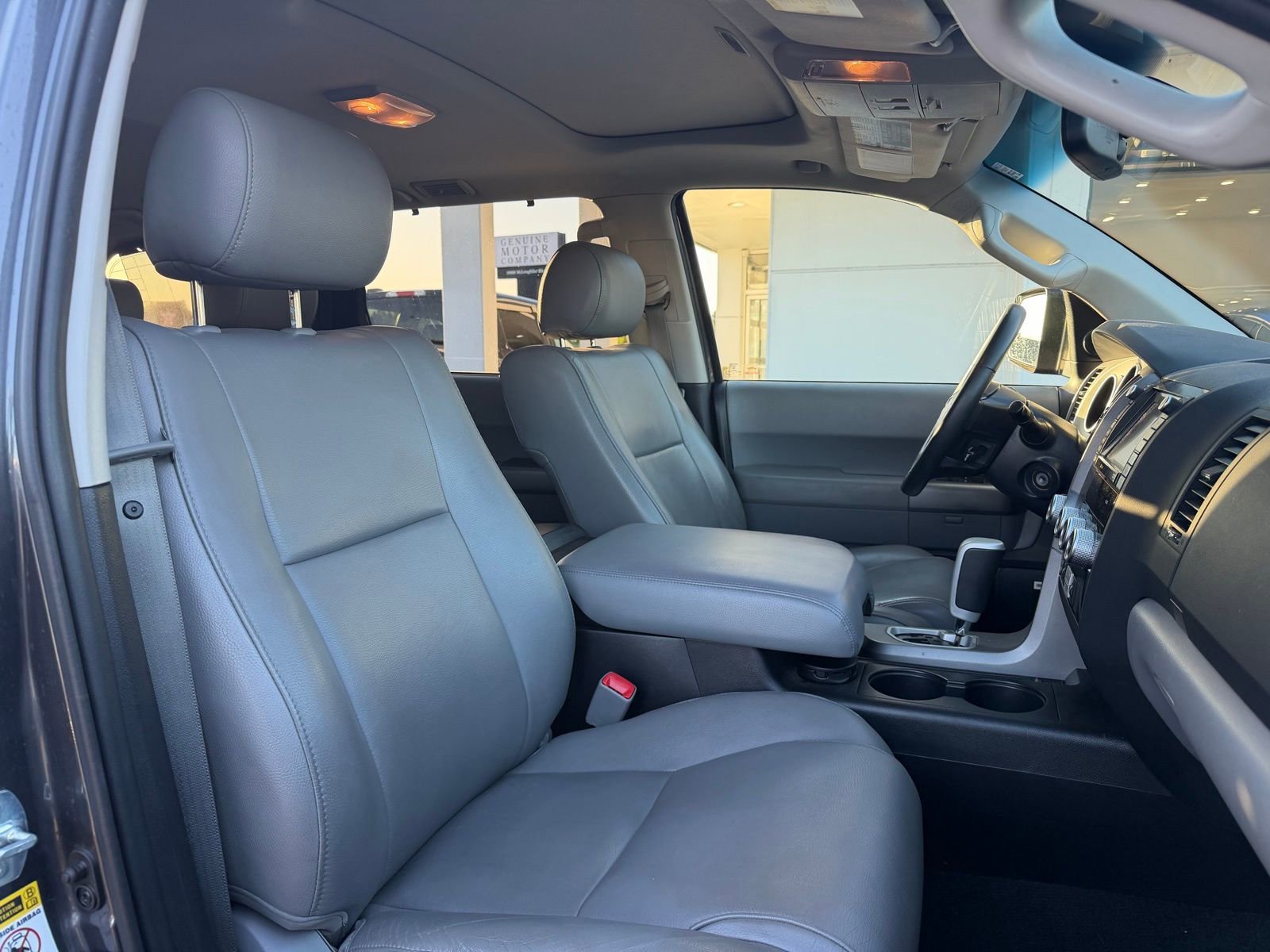 Used 2012 Toyota Sequoia Limited AWD/4WD image 11