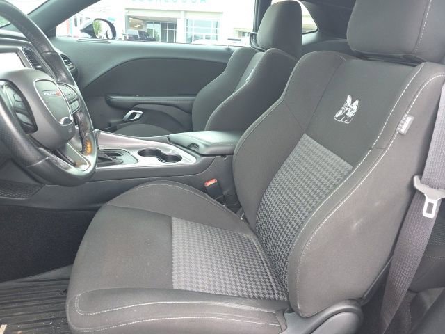 Used 2022 Dodge Challenger R/T Scat Pack RWD image 9