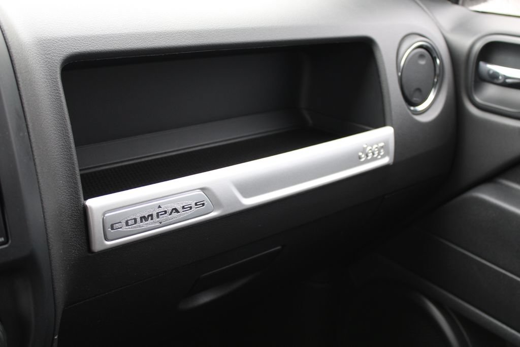 Used 2014 Jeep Compass Sport AWD/4WD image 21