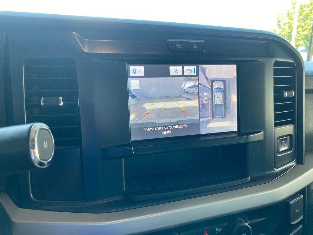 Used 2025 Ford F350 4x4 Crew Cab DRW Super Duty image 21