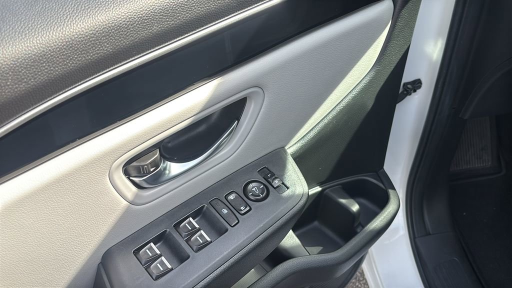 Used 2023 Honda Pilot LX image 14