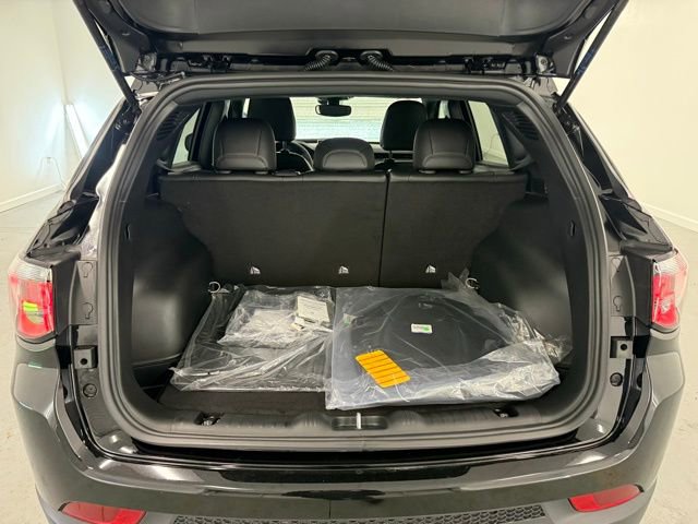 New 2026 Jeep Compass Latitude image 8