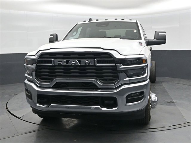 New 2026 RAM 3500 Tradesman w/ Chrome Appearance Group image 9