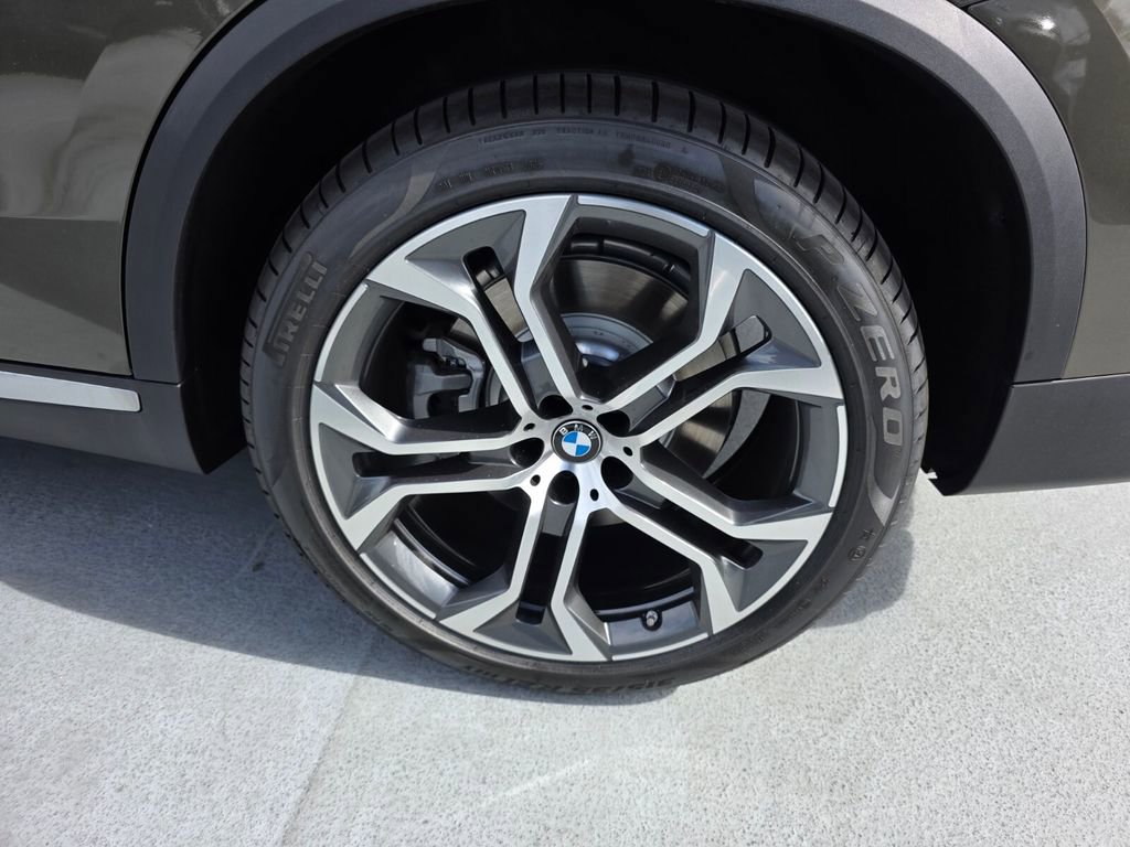 New 2026 BMW X5 xDrive50e AWD/4WD image 6