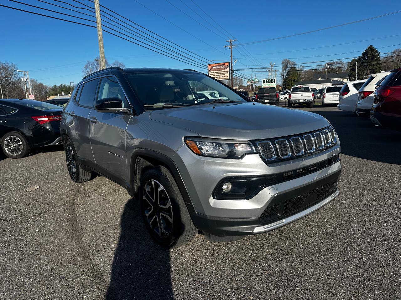 Used 2022 Jeep Compass Limited AWD/4WD image 3