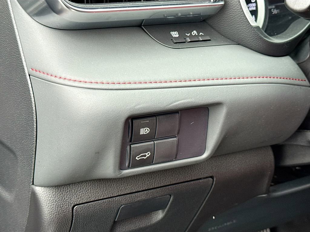 Used 2021 Toyota Highlander XSE image 27