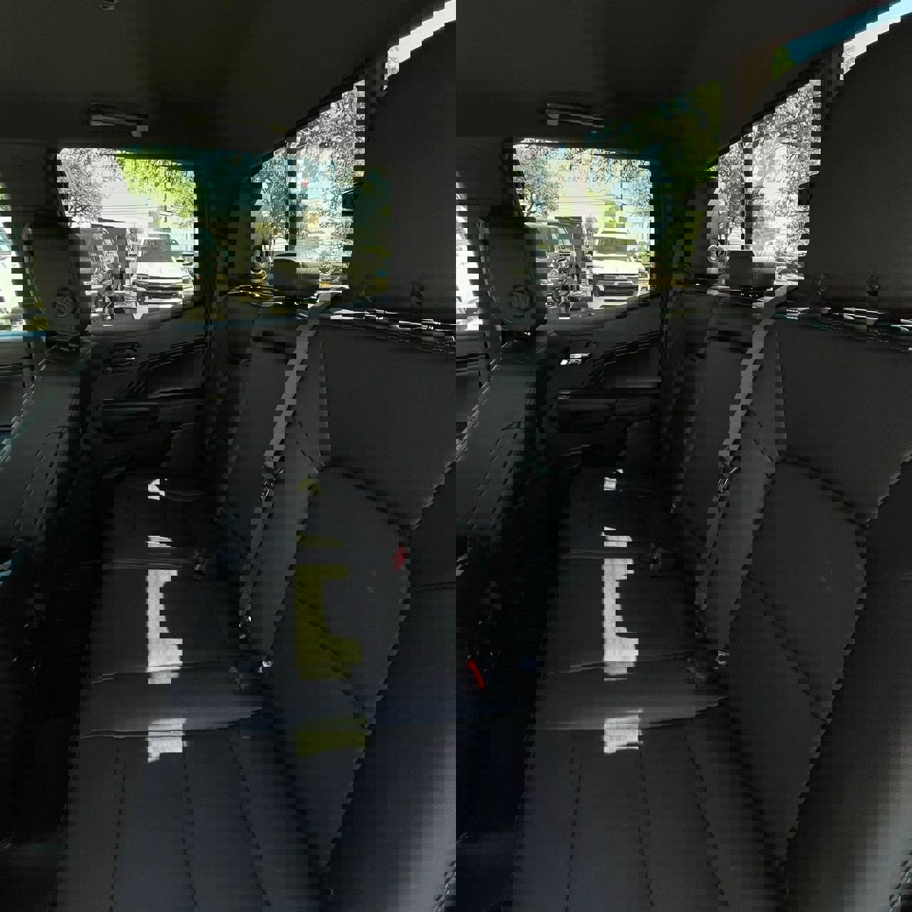 Used 2023 Chevrolet Colorado LT w/ LT Convenience Package III image 24