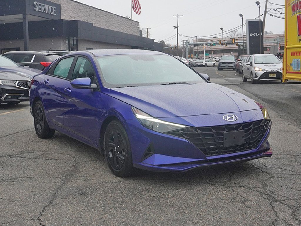 Used 2023 Hyundai Elantra SEL image 43