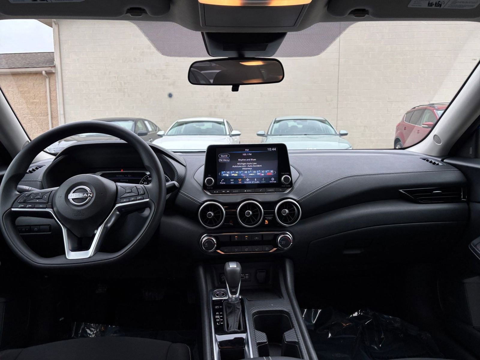 Used 2025 Nissan Sentra SV image 31