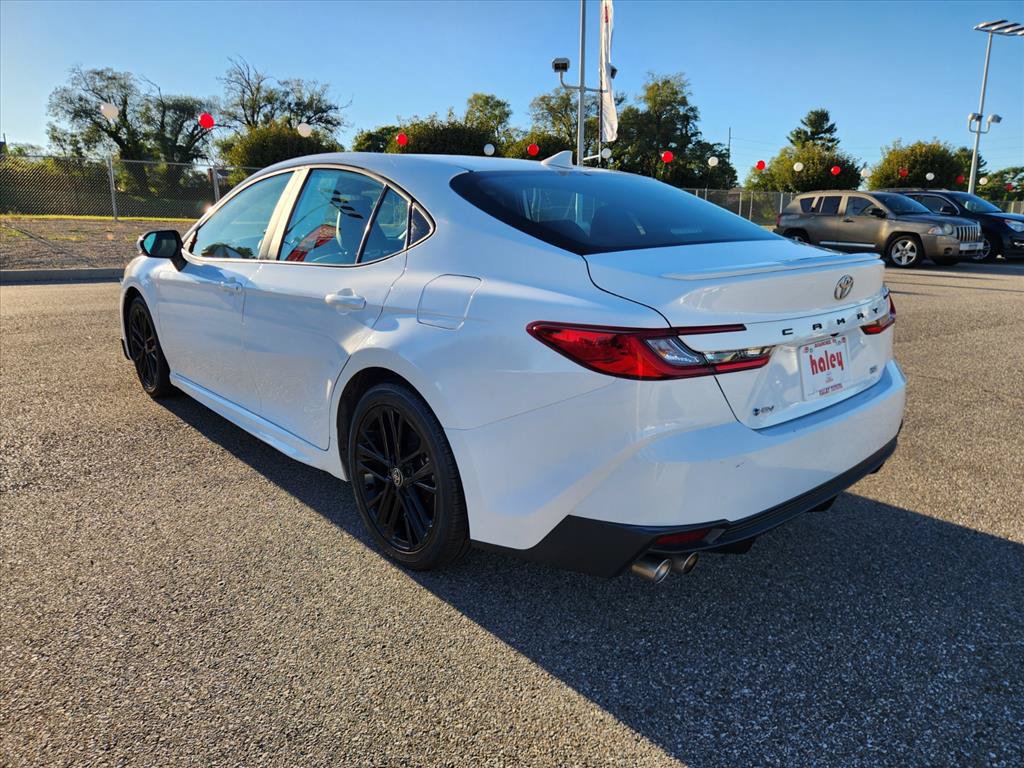 Certified 2025 Toyota Camry SE FWD image 7