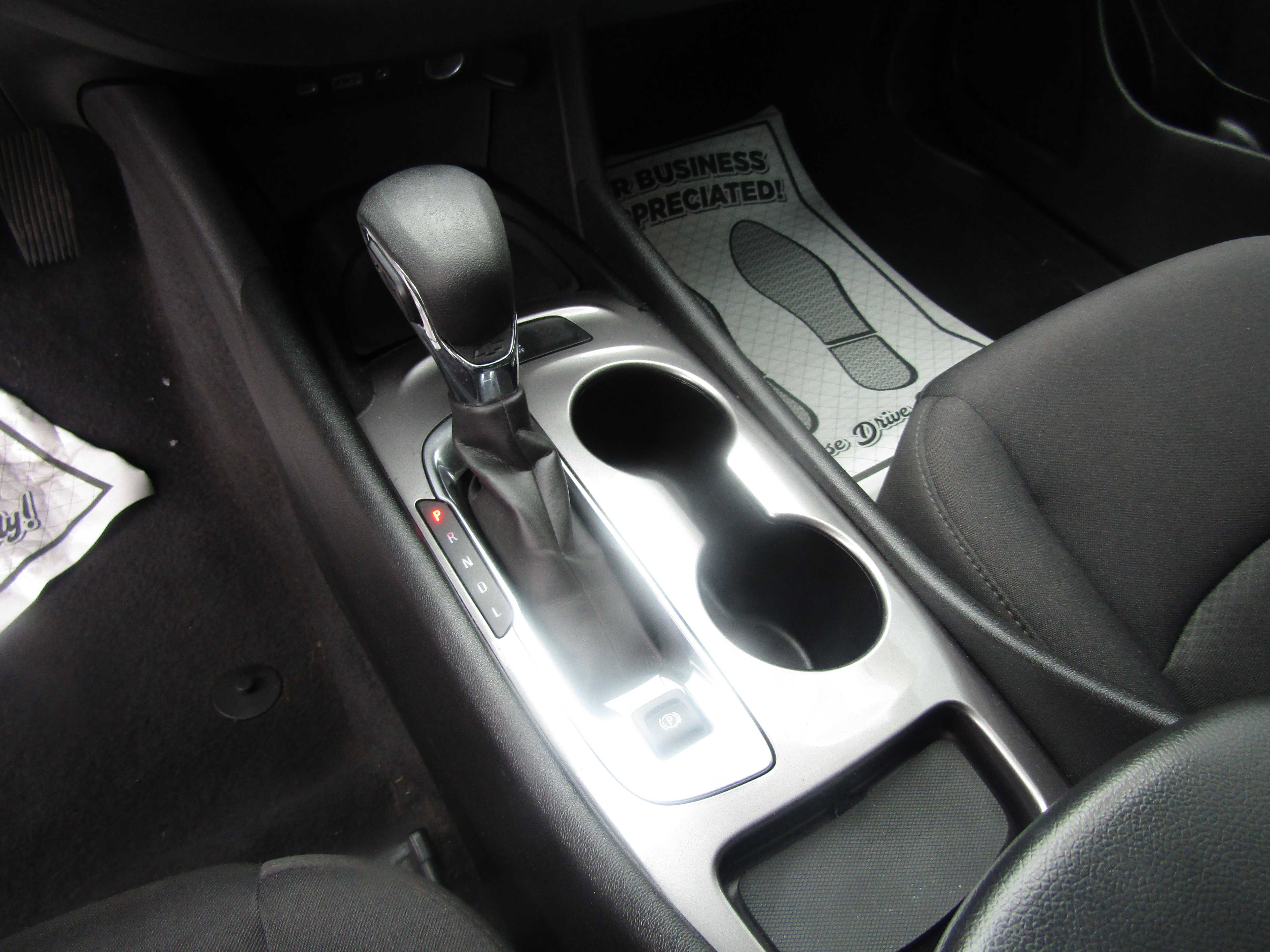 Used 2023 Chevrolet Malibu LS image 15