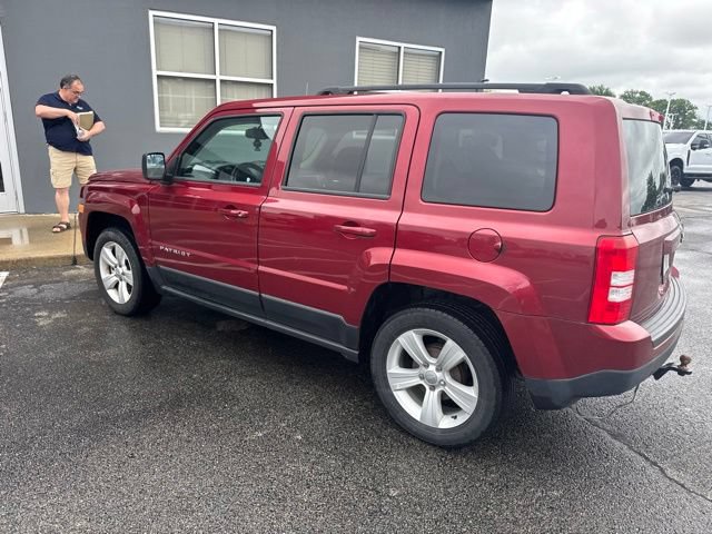 Used 2016 Jeep Patriot Latitude FWD image 10